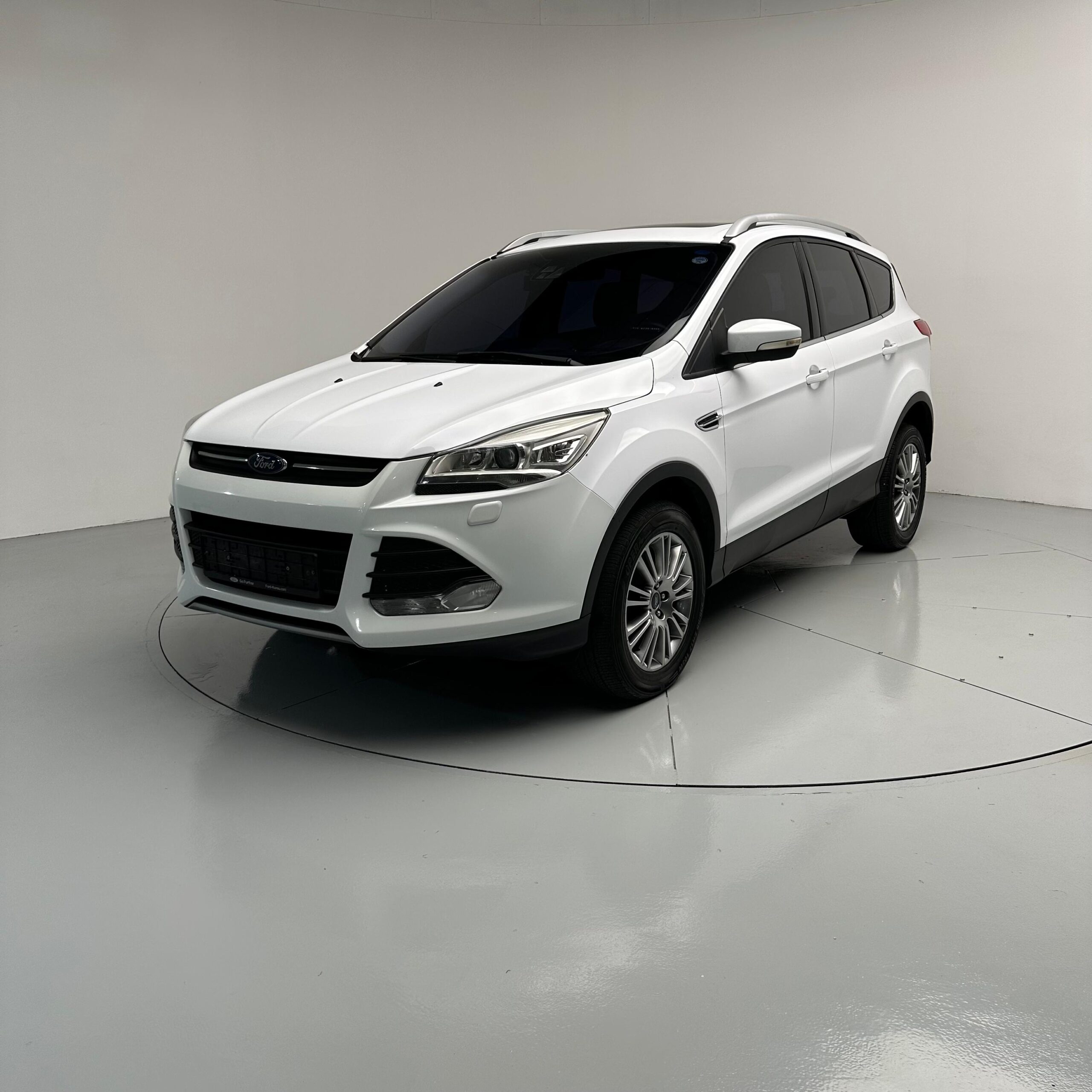 MAKINA NGA KOREA MAKINA SHQIPERI FORD KUGA